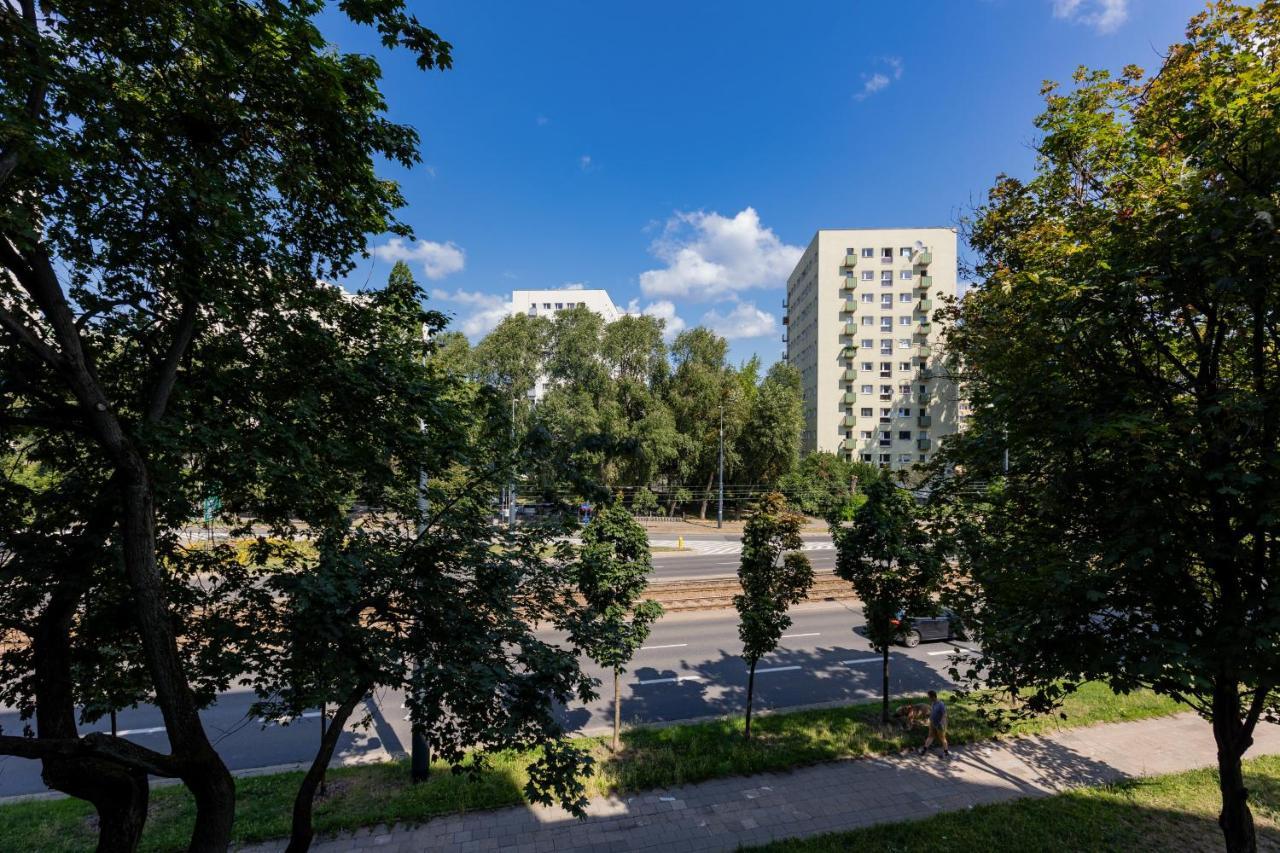 Apartment Avenue Solidarnosci On Wola By Noclegi Renters Варшава Екстер'єр фото